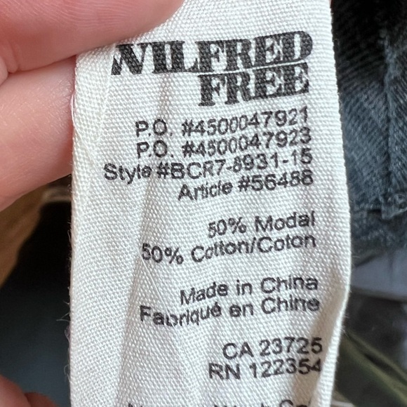 Aritzia Wilfred Free Lillian Ribbed Tank Midi Dress - Picture 7 of 8